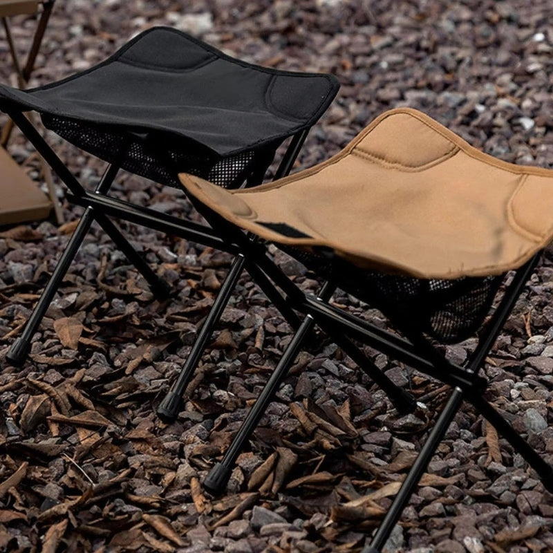 Klappbarer Campinghocker – Tragbar mit Netzablage & Outdoor