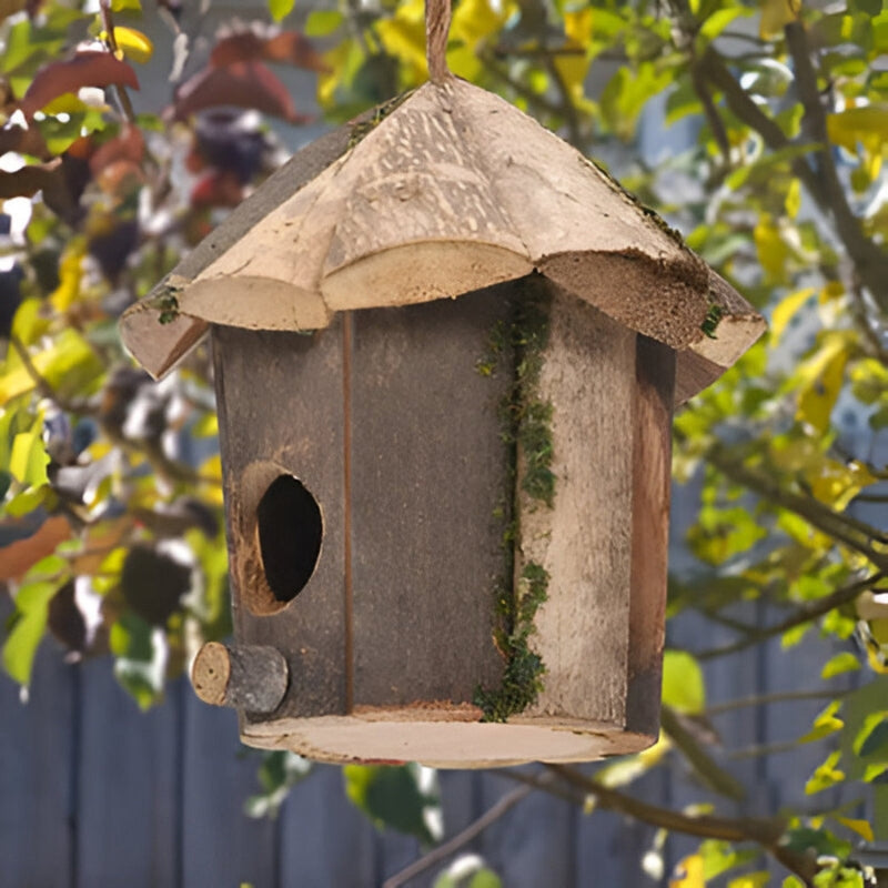 Hölzernes Vogelhaus – Mit Aufhängeband & Naturdeko Design