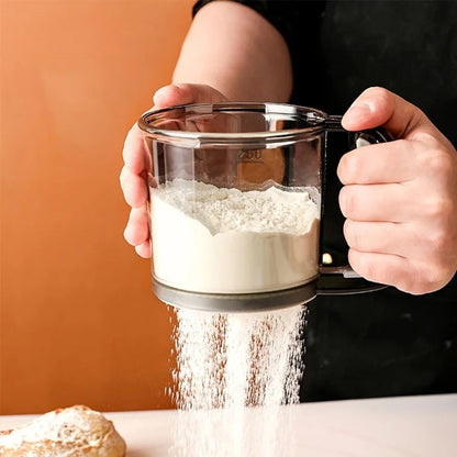 Mehlsieb mit Quetschgriff – 250 ml & Backsieb für Küche