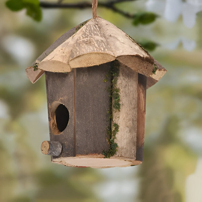Hölzernes Vogelhaus – Mit Aufhängeband & Naturdeko Design
