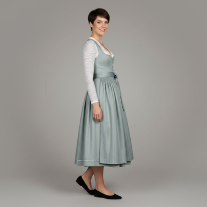 Elegantes Dirndl für Damen | Trachtenmode mit Dirndlbluse