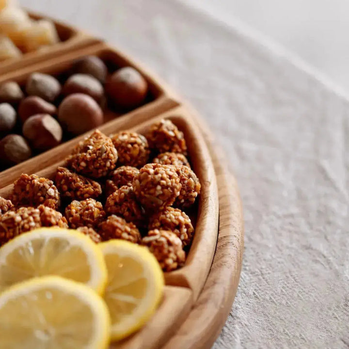 Holz Snack-Serviertablett – Dekorativ & Praktisch für Zuhause