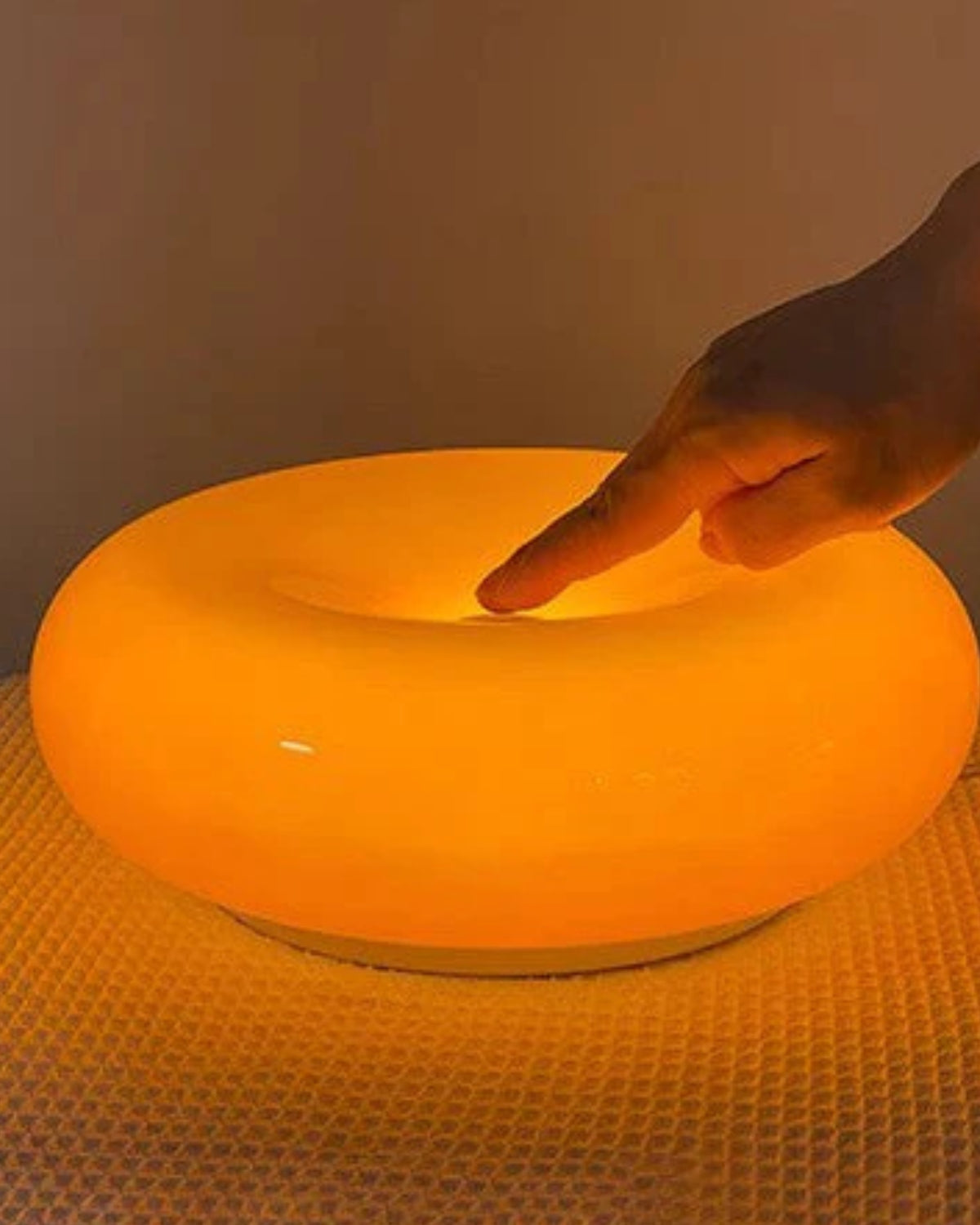 Runde LED-Tischlampe Donutform – 30 cm & Warmweiß Dekor