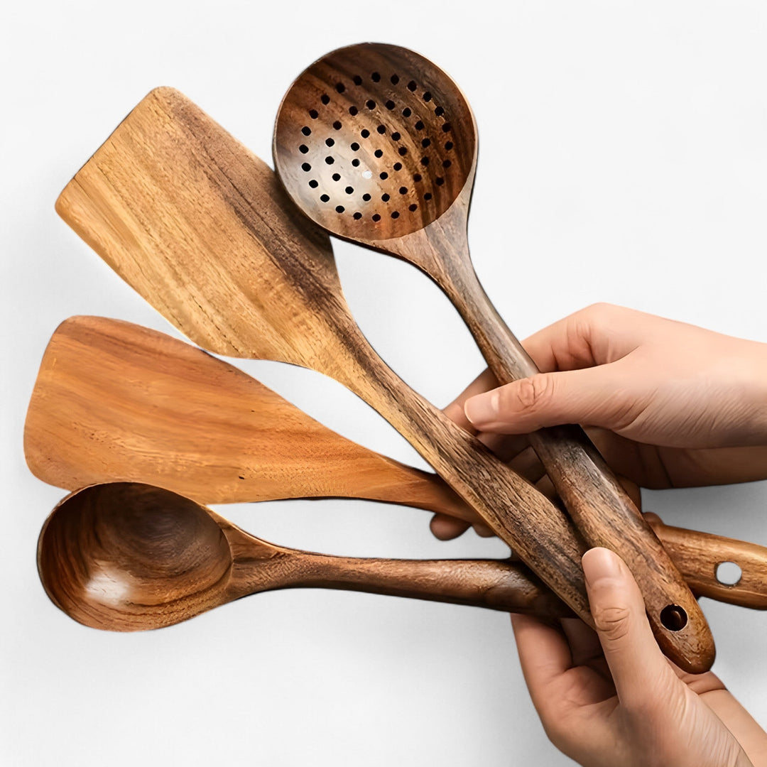 Holz Küchenbesteck-Set 11-teilig – Mit Schneebesen & Kochutensilien